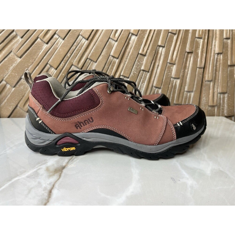 AHNU MONTARA II WINETASTING HIKING SHOES WOMEN 10.5 Suede Leather  Vibram Sole